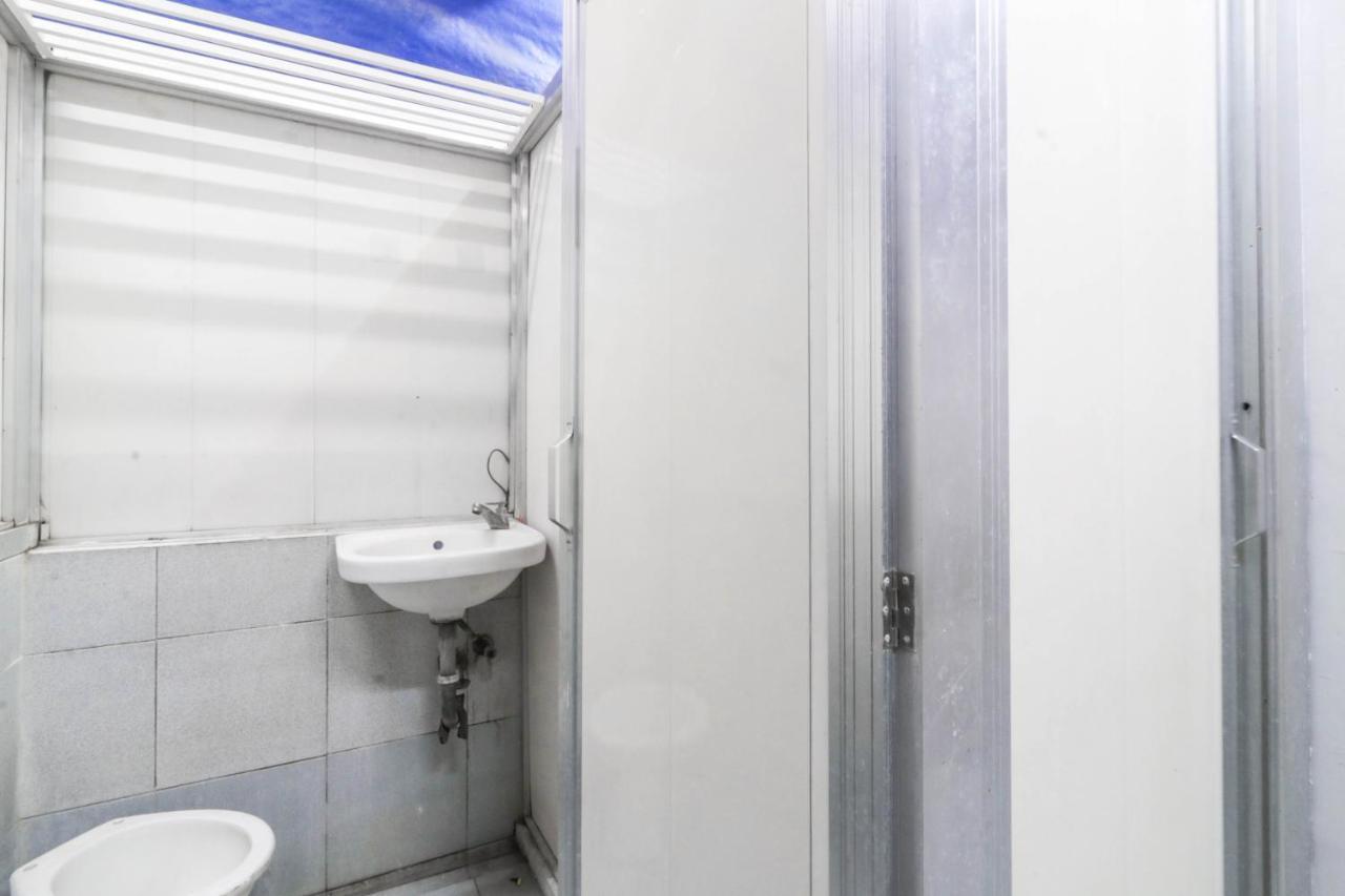 Ark Hostel City Center Manila Пасай Екстериор снимка