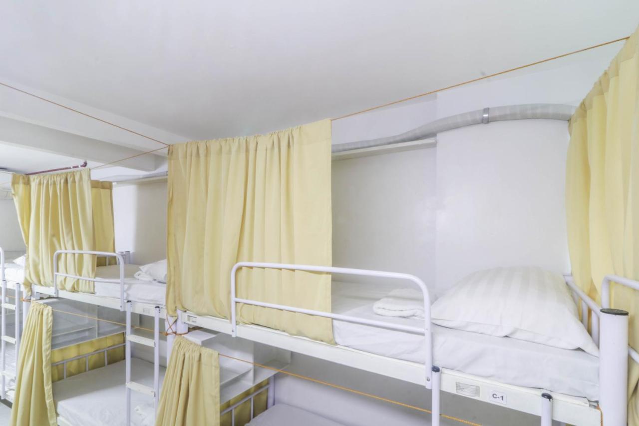 Ark Hostel City Center Manila Пасай Екстериор снимка