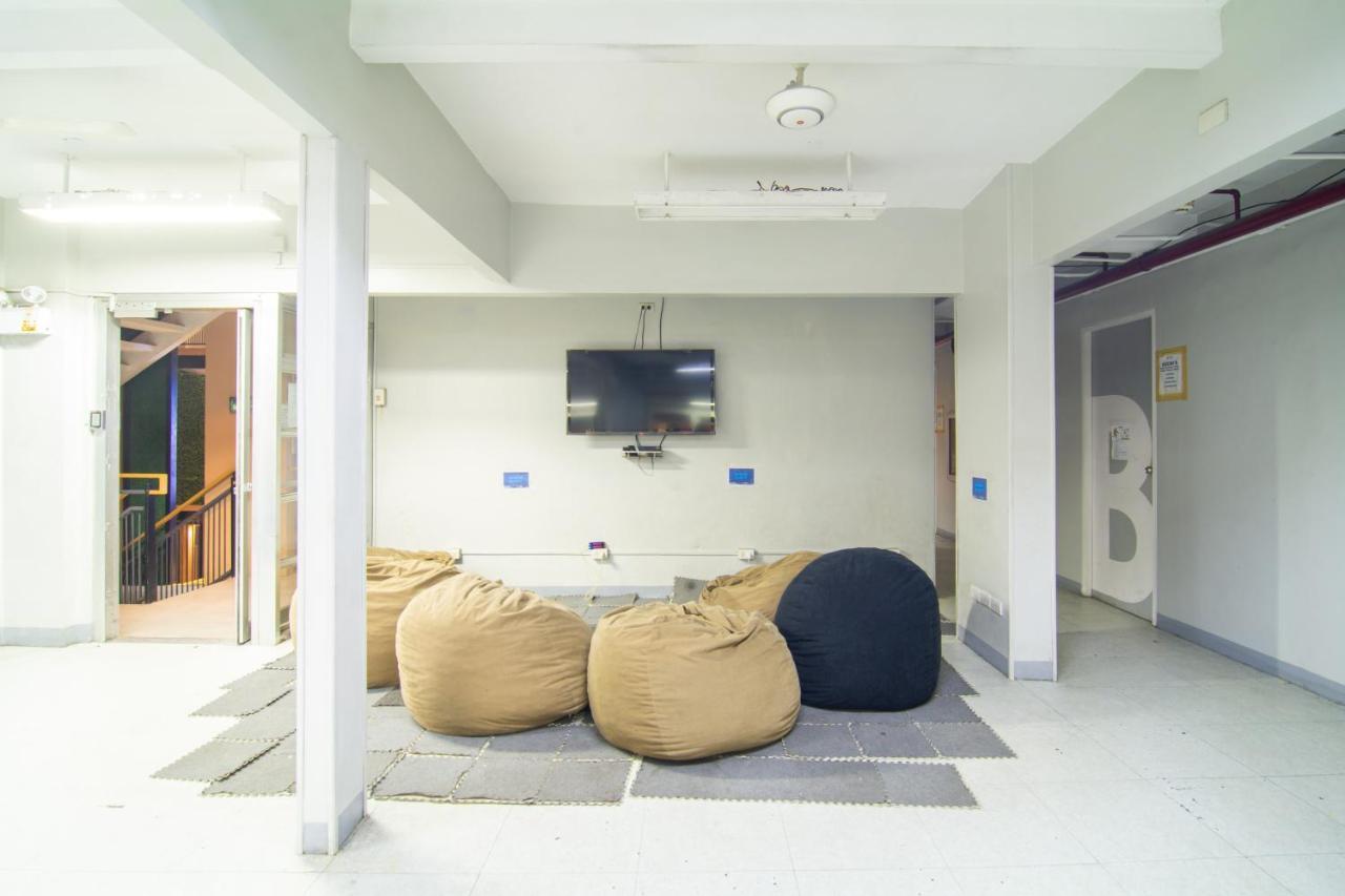 Ark Hostel City Center Manila Пасай Екстериор снимка